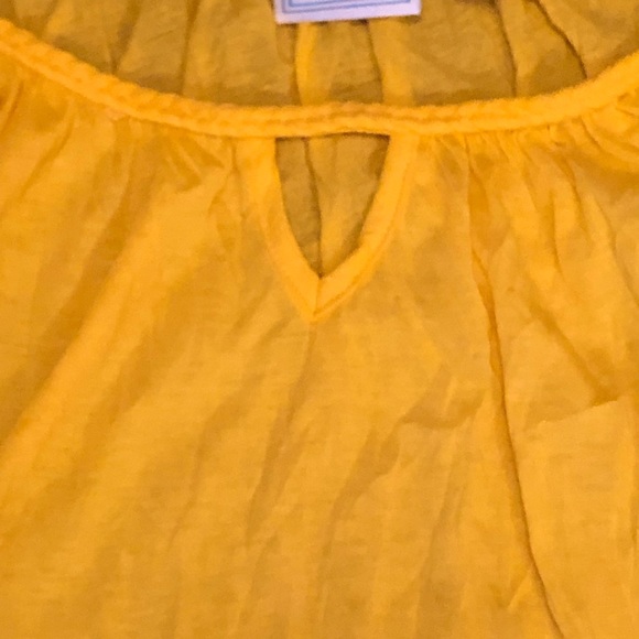 cg l cg Size 3X Yellow Short Sleeve Top - Picture 3 of 5
